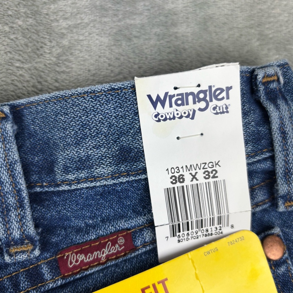 Wrangler Cowboy Cut Jeans Mens 36X32 Blue Relaxed Fit High Rise Denim NWT - Picture 12 of 15
